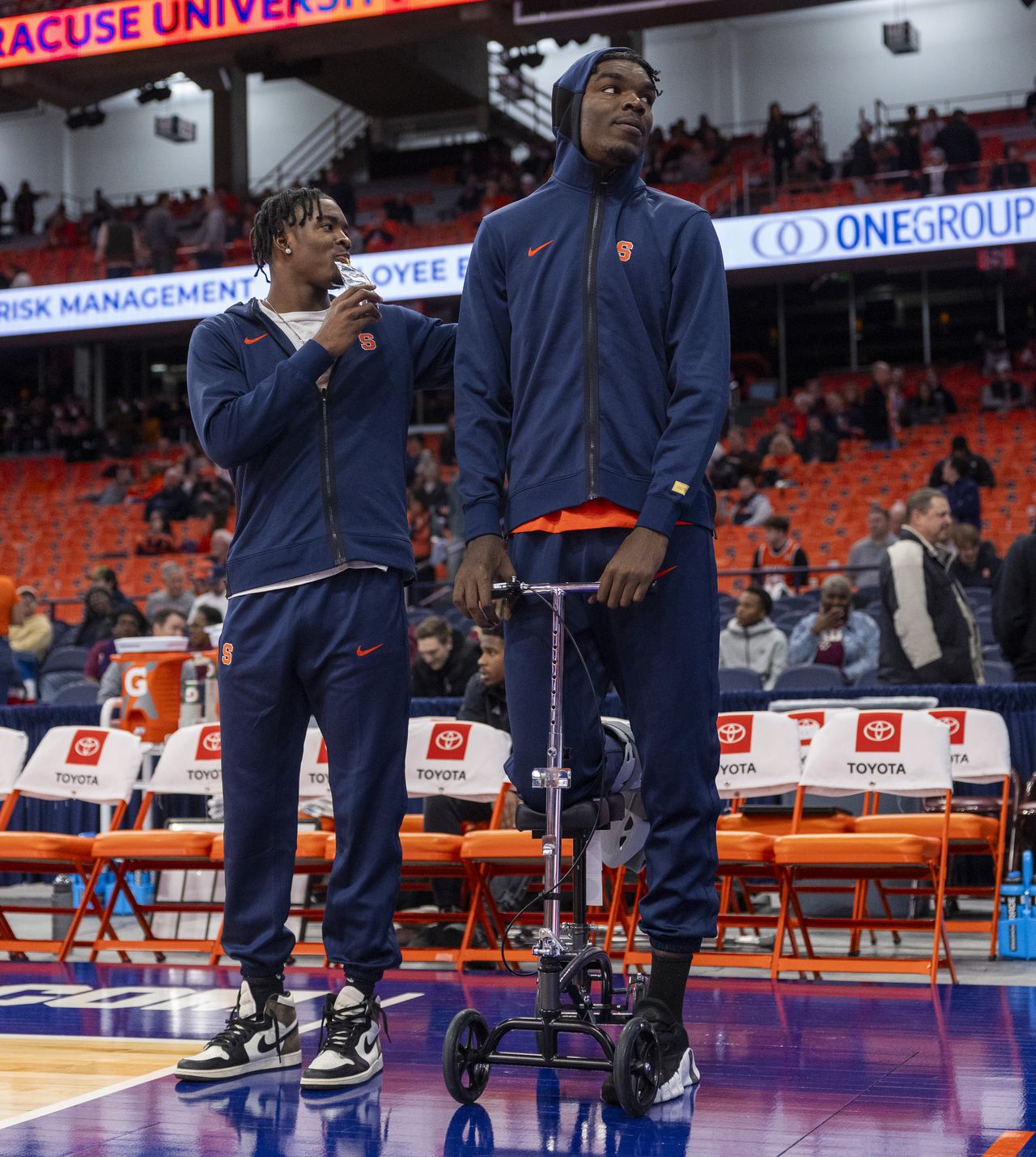 Syracuse mens basketball hosts Boston College